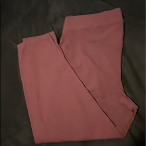 NWOT Torrid Capri Leggings Wine Color, Burgundy, Sz 2 (18-20)